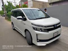 Toyota Voxy Hybrid 7 Seater