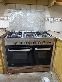 five burner stove in good condition