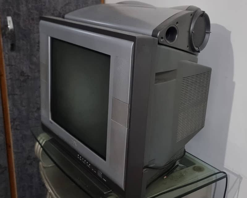TCL Colour TV for sale , it is 90/100 condition in running condition 1