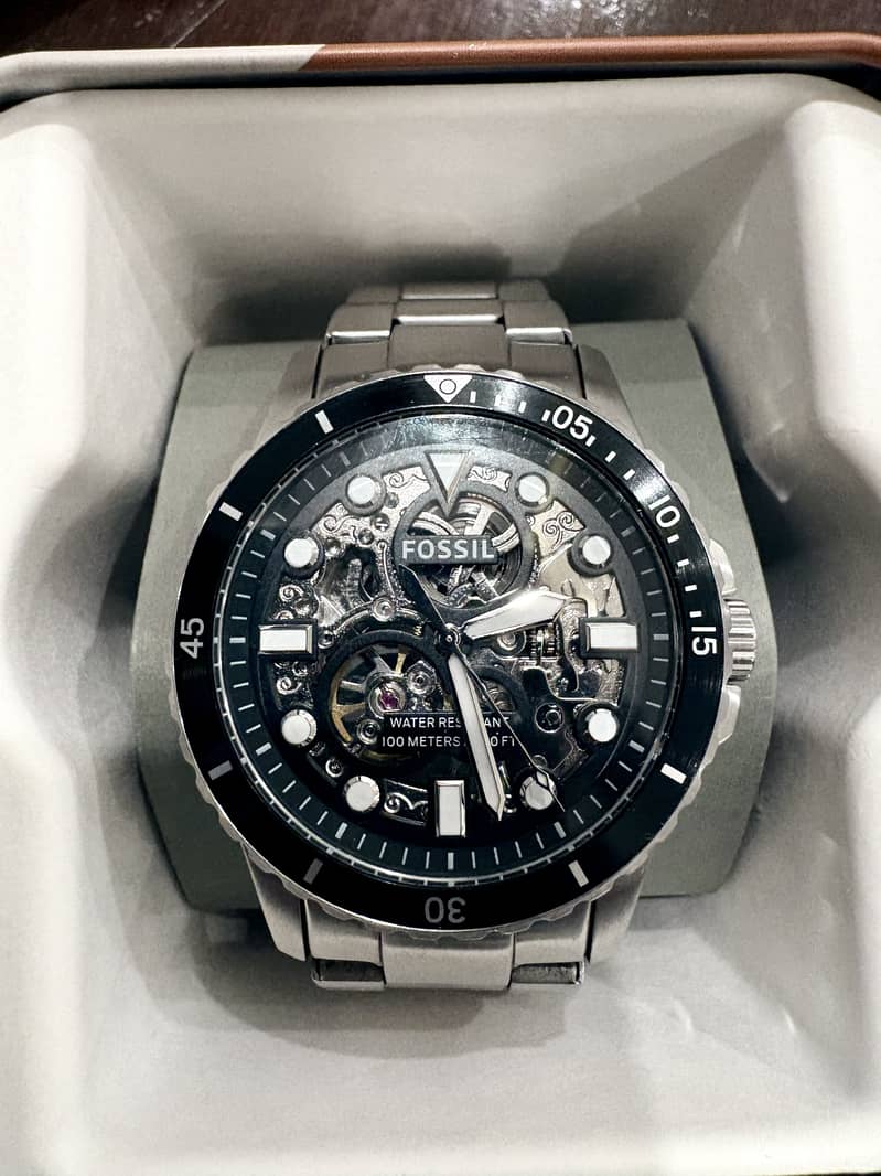 FOSSIL FB-01 Skeleton 3