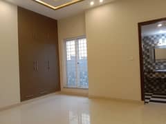 House Of 10 Marla Is Available For Rent In Bahria Town - Sector E