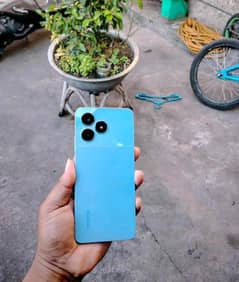 realme