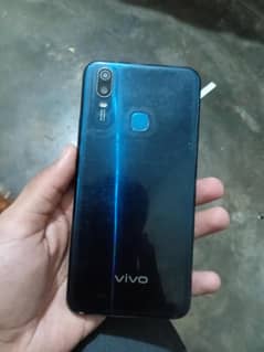 vivo y 11 3 32 used condition 9/10 mobile all ok  fix rate only mobile