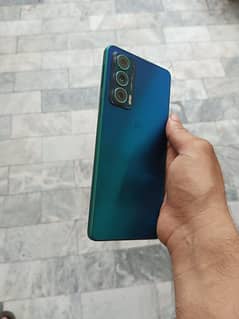 Motorola edg 20