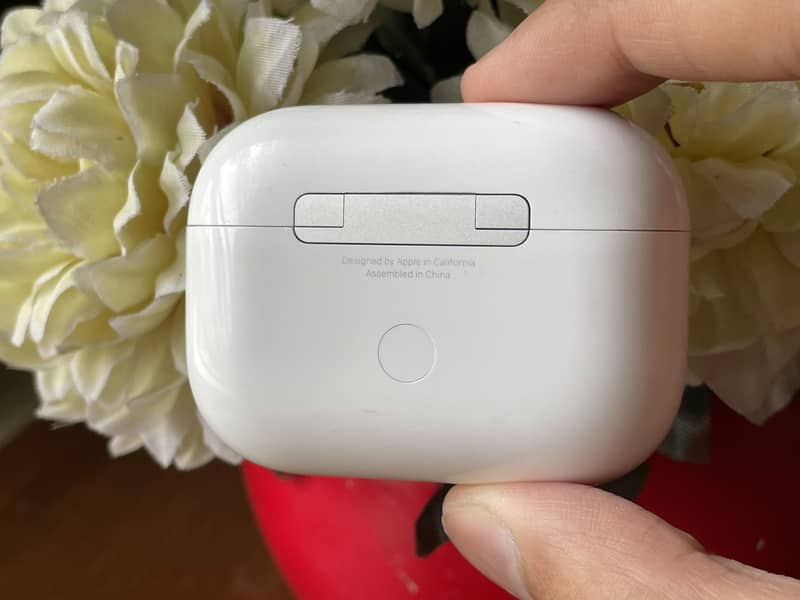 Apple AirPods Pro - 2nd Generation (USB-C / Type-C)  Pro 2 6
