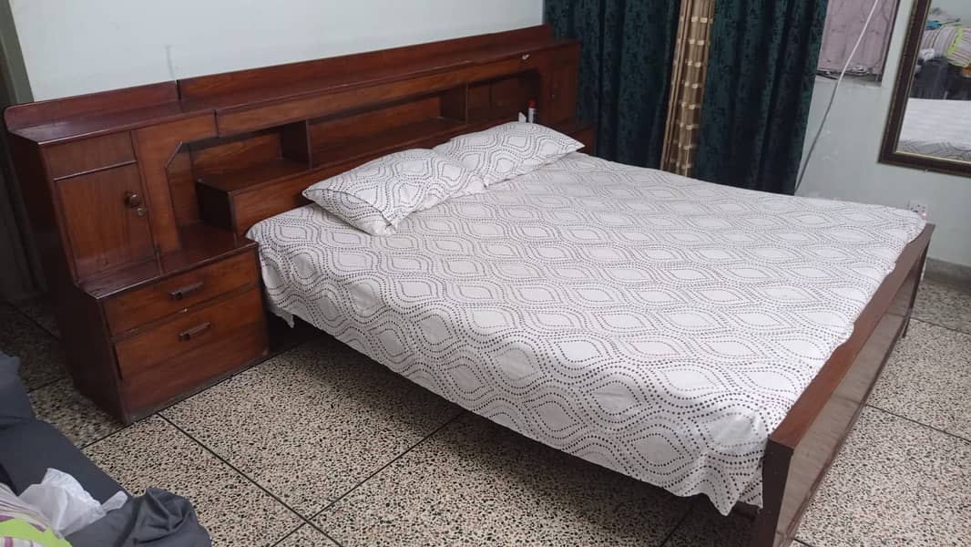 used double bed with mattress and 2 side tables in good condition 3