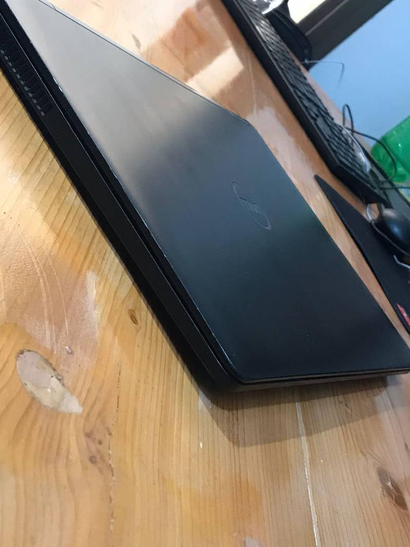 Dell Latitude E7470 i5 ,8GB RAM ,SSD Super smooth performance 5