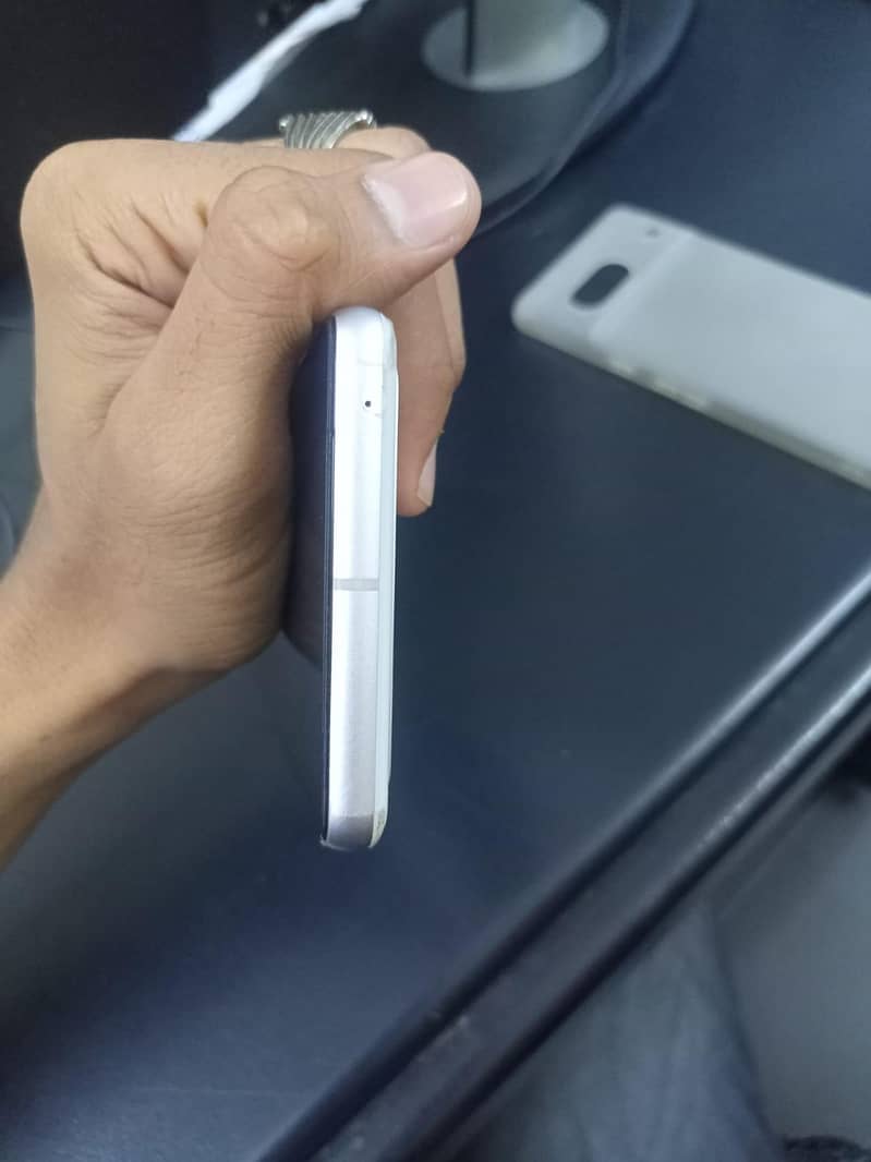 Google Pixel 7 12/128gb Pta Approved Android 16 Updated Version 3