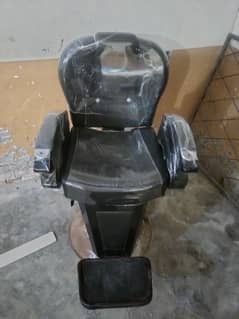 Used Parlor/Barber Chair for Sale – Good Condition