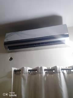A1 condition Kenwood AC for sale