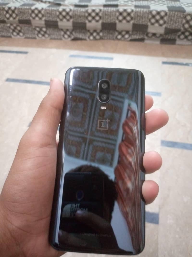OnePlus 6t non pta in good condition 1