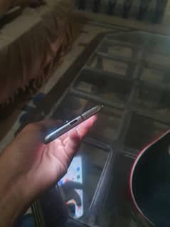 one plus 7t single sim