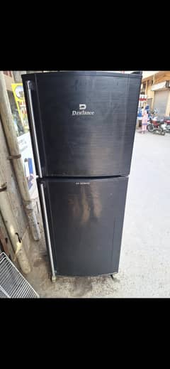 dawlance medium size fridge