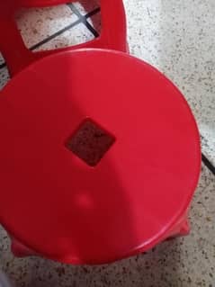 nice condition 4 stool