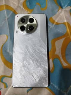 like a new phone 5 mah warnty