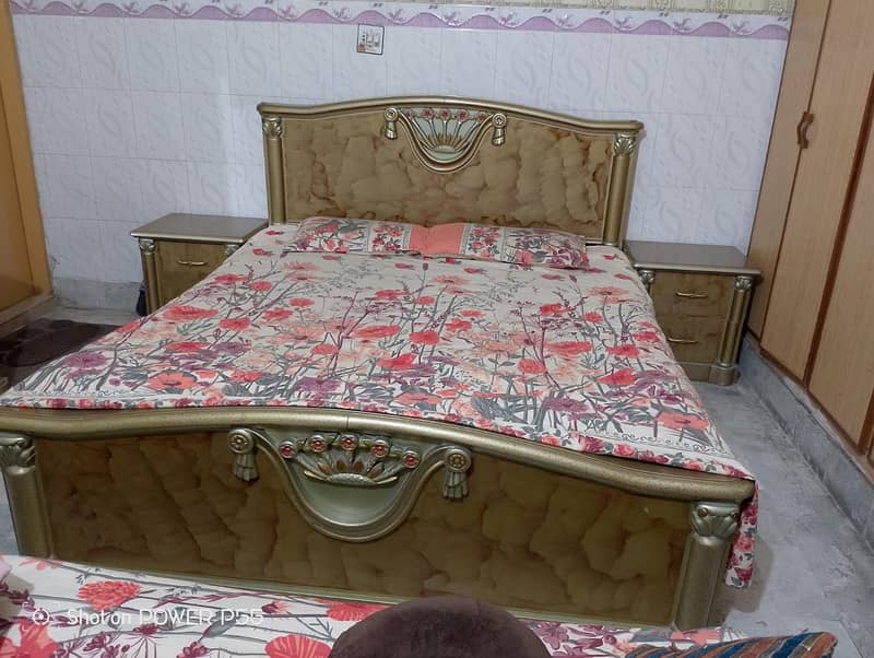 King Size Bed with 2 side and dressing table 0