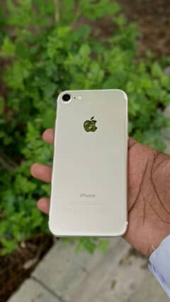 Iphone 7 /32GB PTA Approved