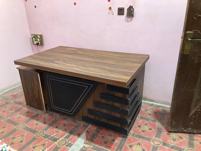 Office And Computer Table 5