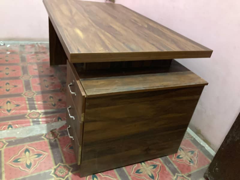 Office And Computer Table 7