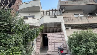 4 Bed | 2 Kitchen | Double Unit 5 Marla House for Rent in Johar Town