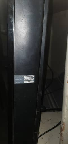 samsung  lcd tv 40 inches  orignal samsung . flicker  fualt
