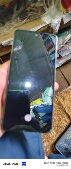 Vivov27E 8+4256gn