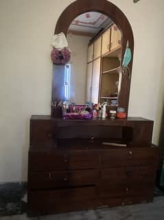 Dressing table