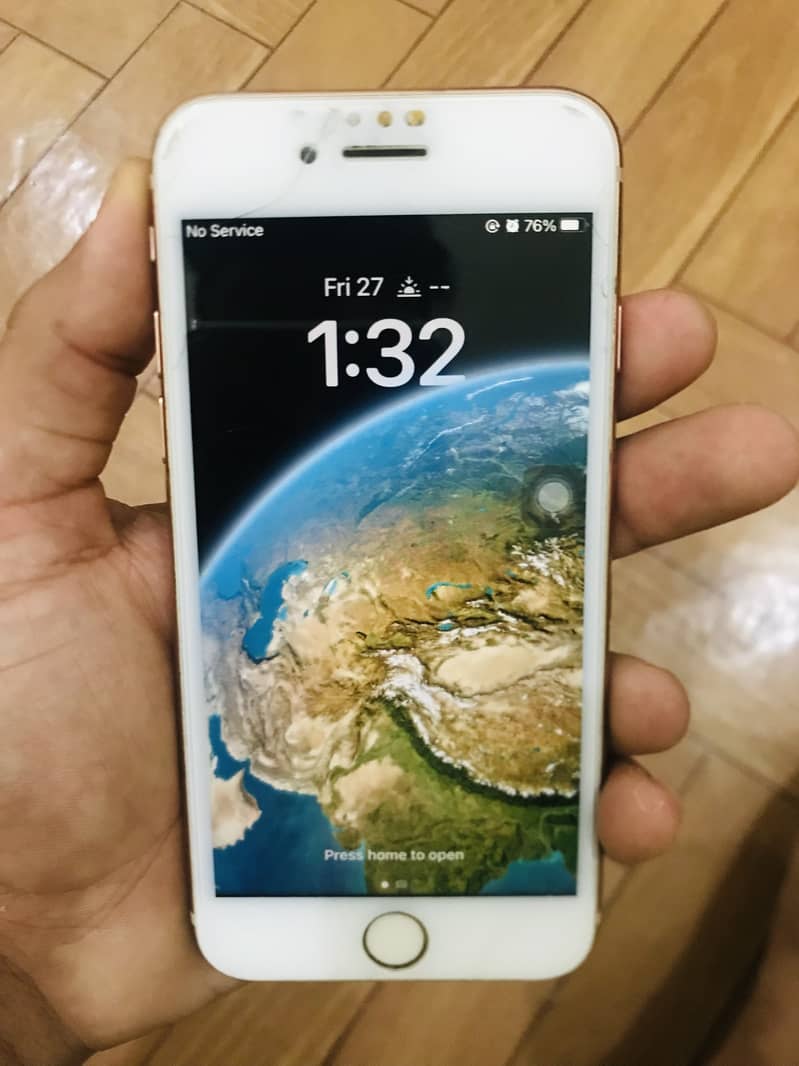 iPhone 8 orignal memory 64 2