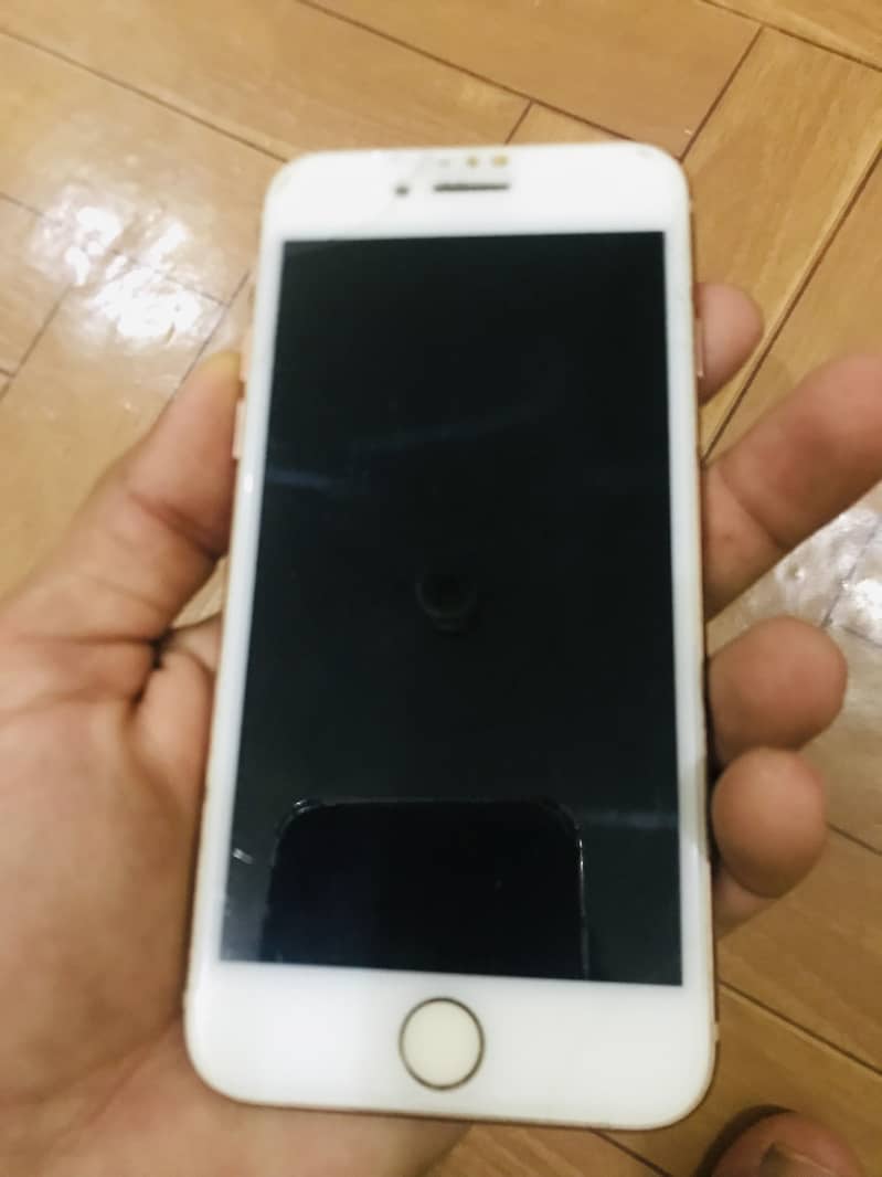 iPhone 8 orignal memory 64 3