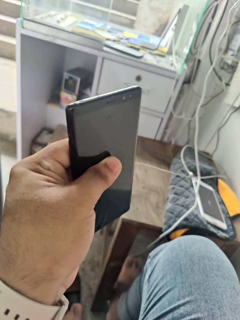 Note 8 6/256 with box 5