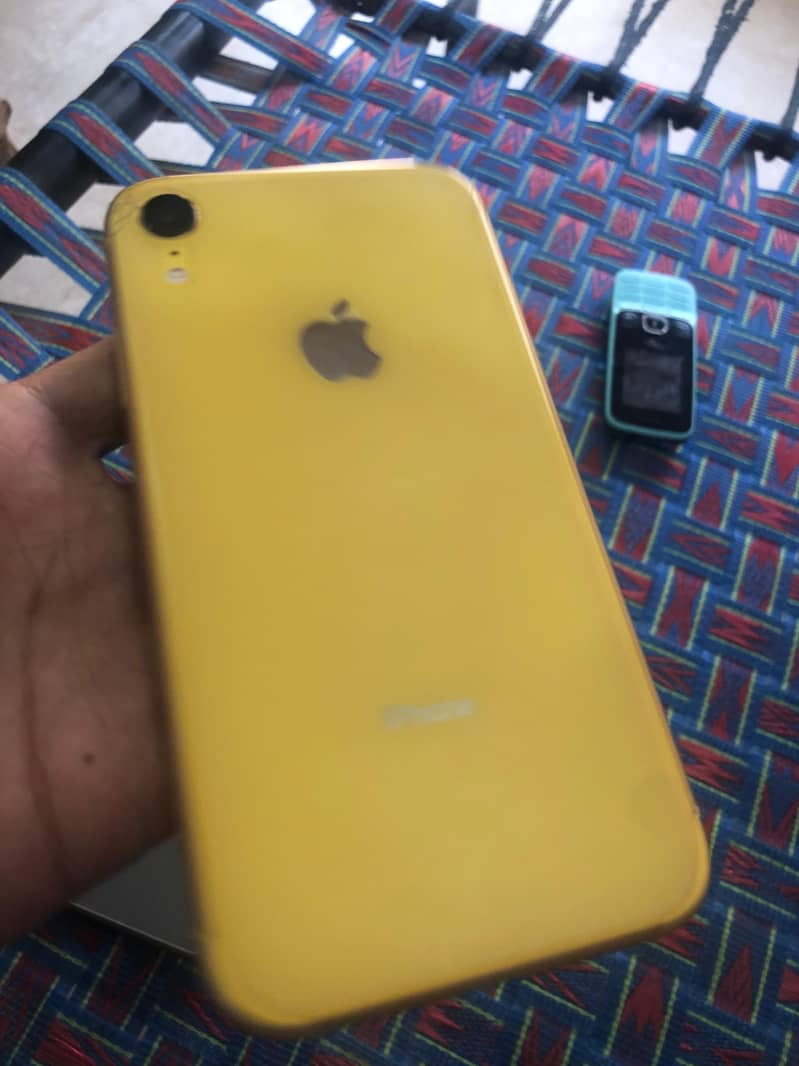 iPhone XR Nonpta Factory unlocked 3