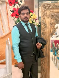 Driving job ki zrort hy motar car ka licence valid hy