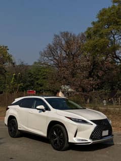 Lexus  RX 450 hL.