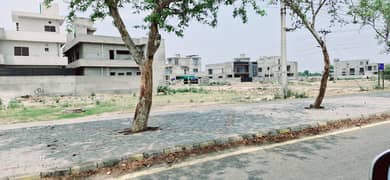 Prime Location 1 Kanal Residential Plot Near Central Park Central Mosque and for Sale in F Block LDA Avenue 1 Lahore