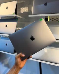 MacBook