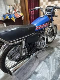 honda 125 lahorenambar 2010 model