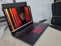 MSI TITAN 18 HX AI A2XWJG-412US (Intel Core ultra 9, 64GB/4TB, RTX 50