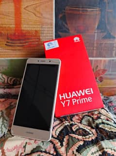 Huawei y7 prime for sale with box