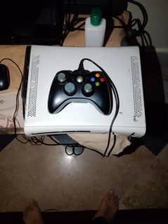 Xbox 360 with charging controller