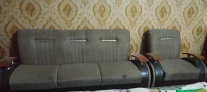 Good condition for sofa set