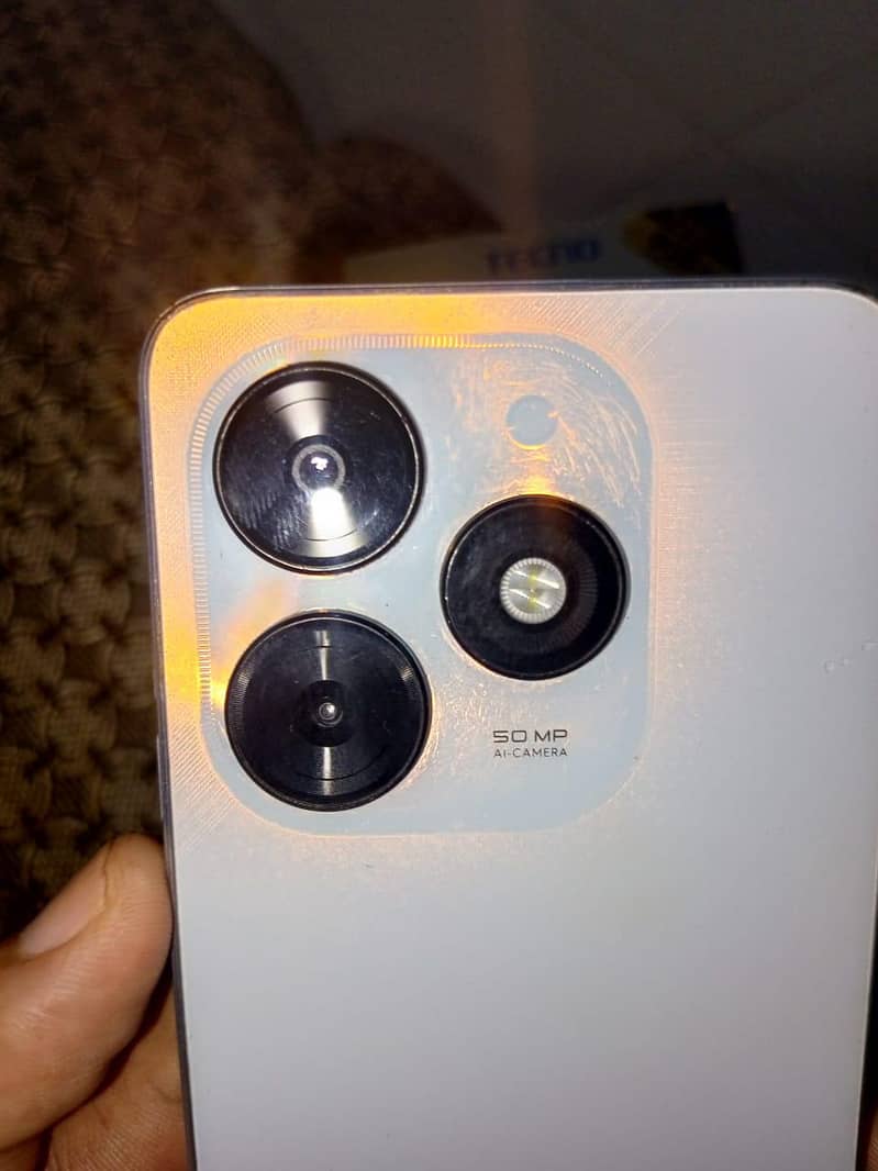 Spark 20c Tecno 4/128gb mobile with box 3