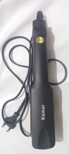 Hair Straightner In Excellent Condition – Best Price !