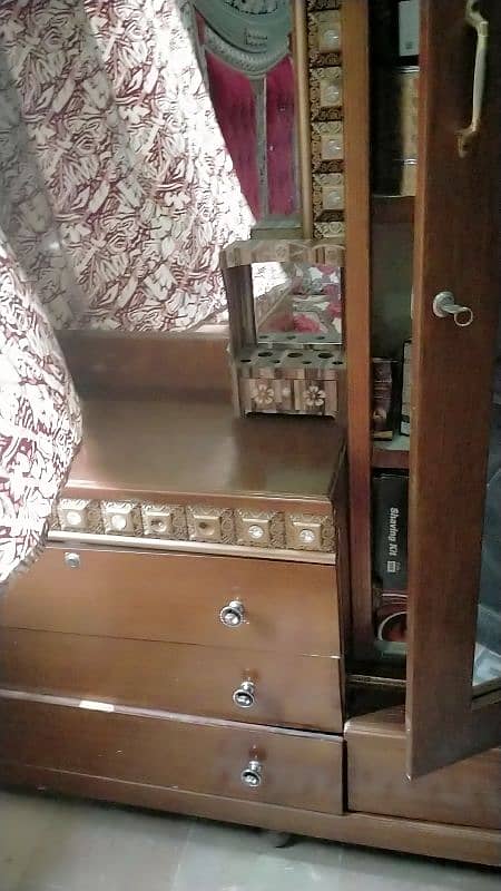 bed set with side tables, dressing and show case 4