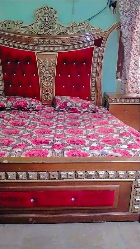 bed set with side tables, dressing and show case 6
