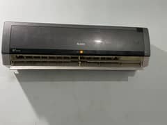 Gree Inverter 1.5 ton working good