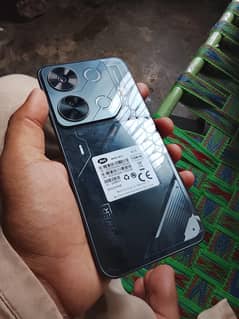 itel p65 with orignal power bank cover 4+4/64