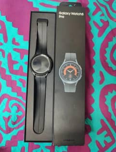 Samsung Galaxy Watch 5 pro with box Accessories like new.