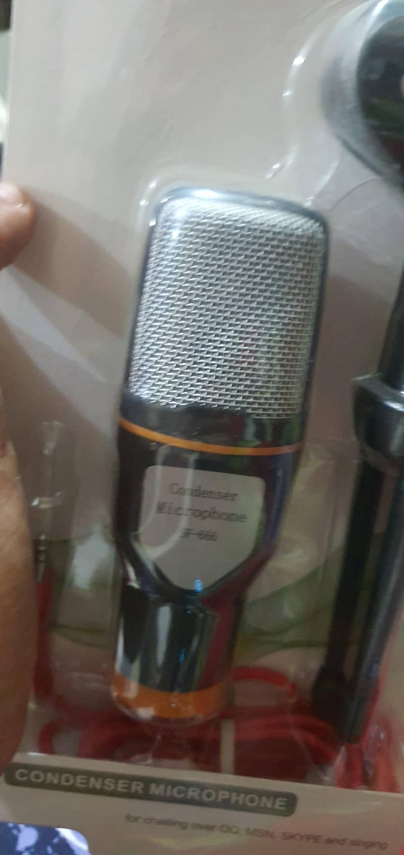 Microphone 3