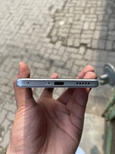 vivo v40 12 256 with box and charger