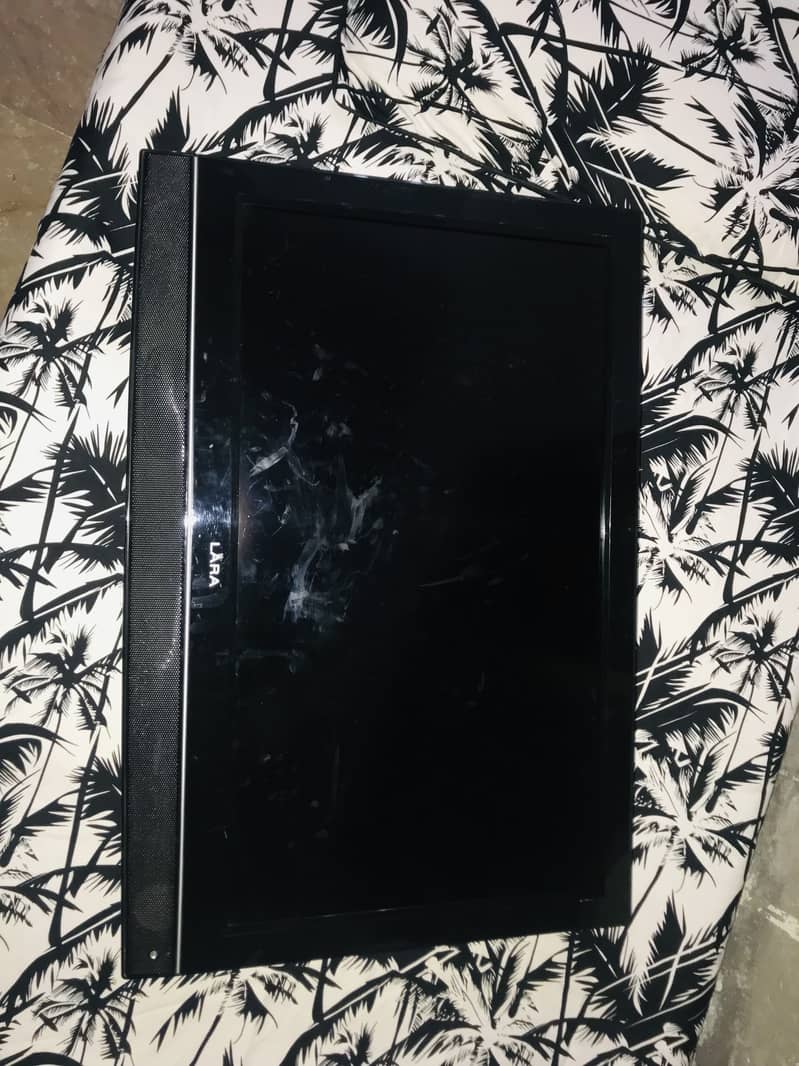 LARA lcd | condition best only panel issue 0